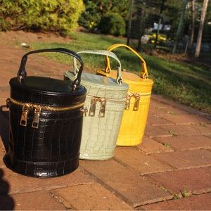 Croc bucket crossbody handbags
